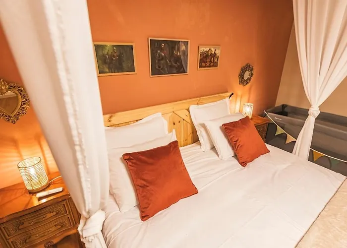 La Prima Mora Maison Medievale Au Coeur Du Chateau Apartment *