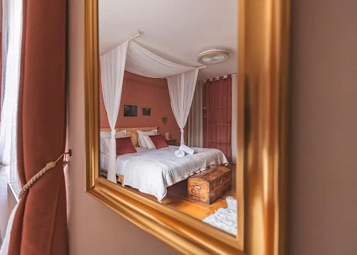 La Prima Mora Maison Medievale Au Coeur Du Chateau Apartment